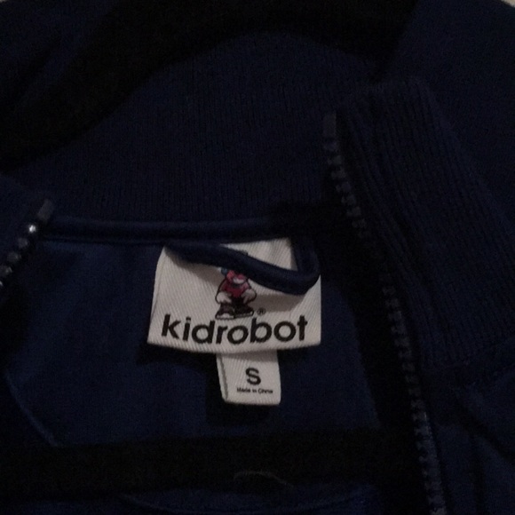 Kidrobot jacket 8of 228 - Picture 3 of 4